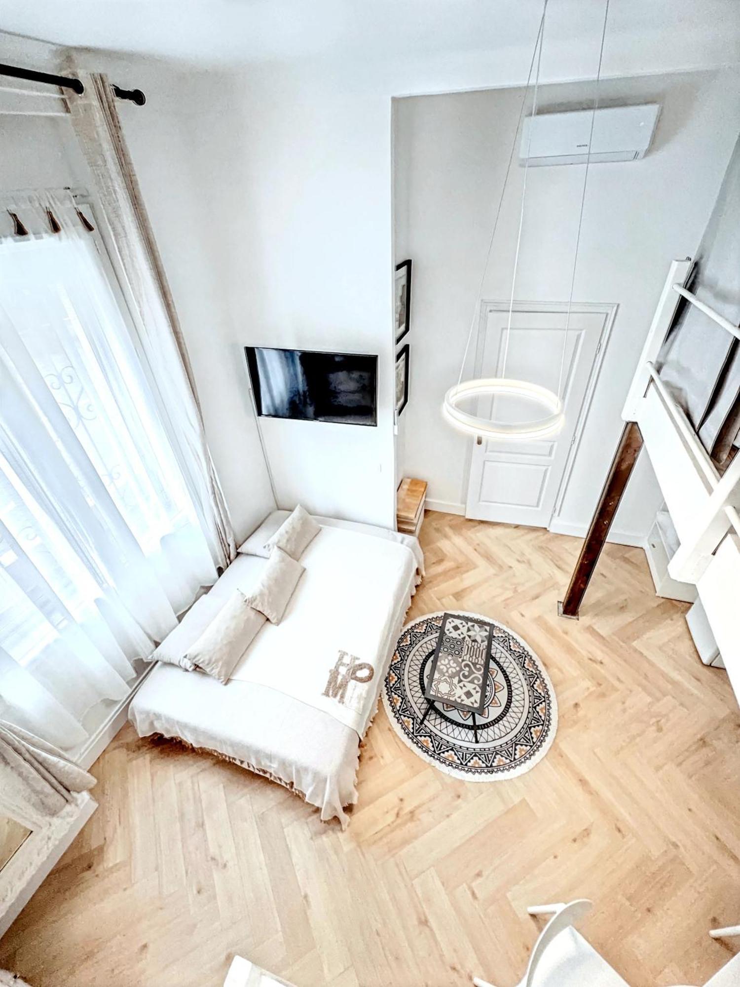 Mini Duplex 50M Du Vieux Port Apartment คานส์ ภายนอก รูปภาพ